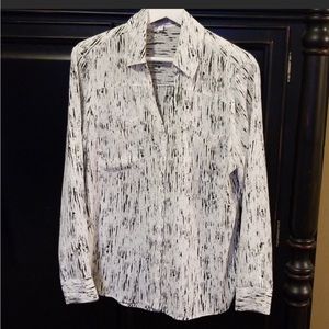 CLOSET CLOSING MONDAY 9/30. Express Button Up Blouse